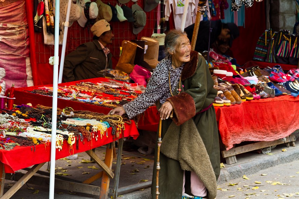 market stalls, Sera Monastery